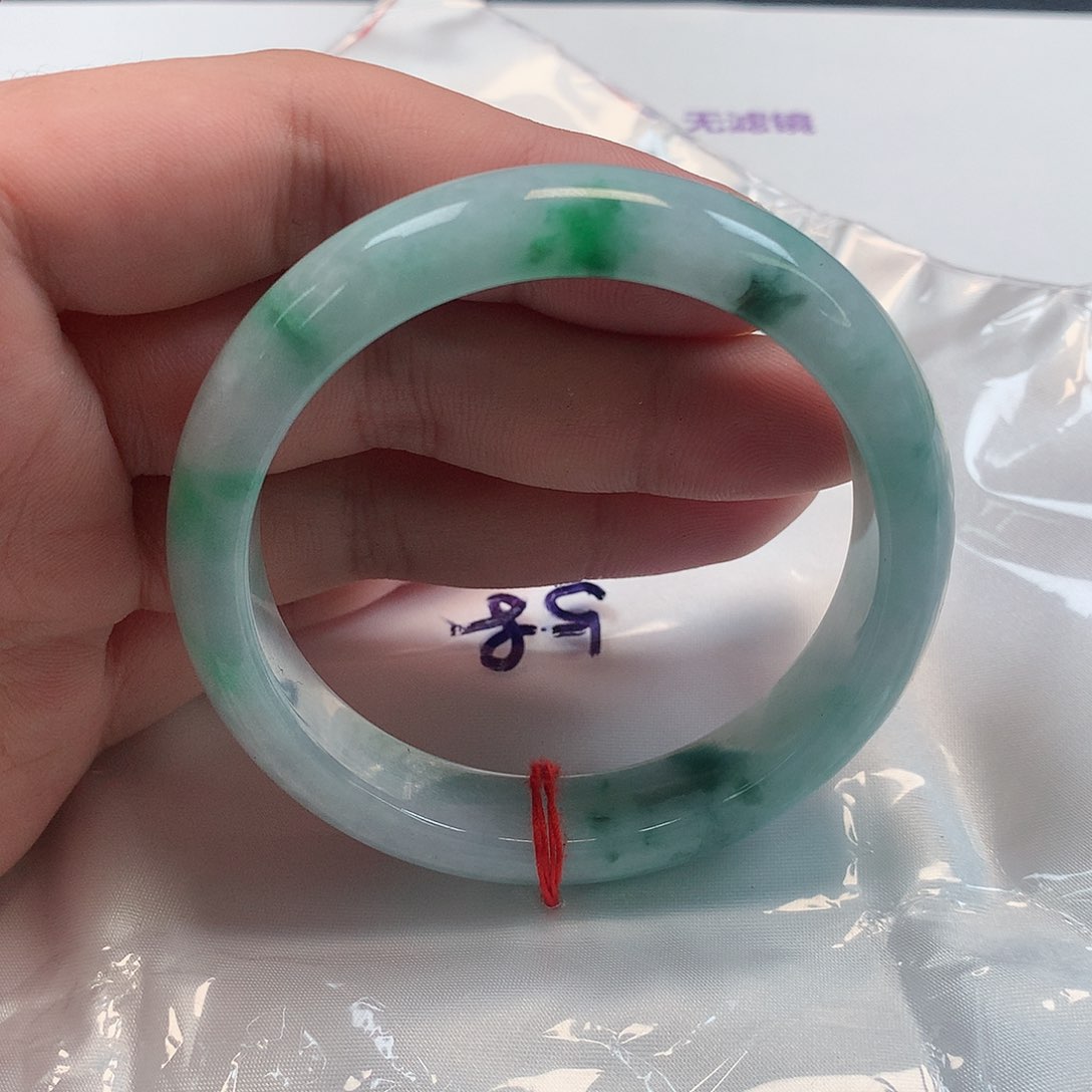 翡翠手镯未镶嵌261号