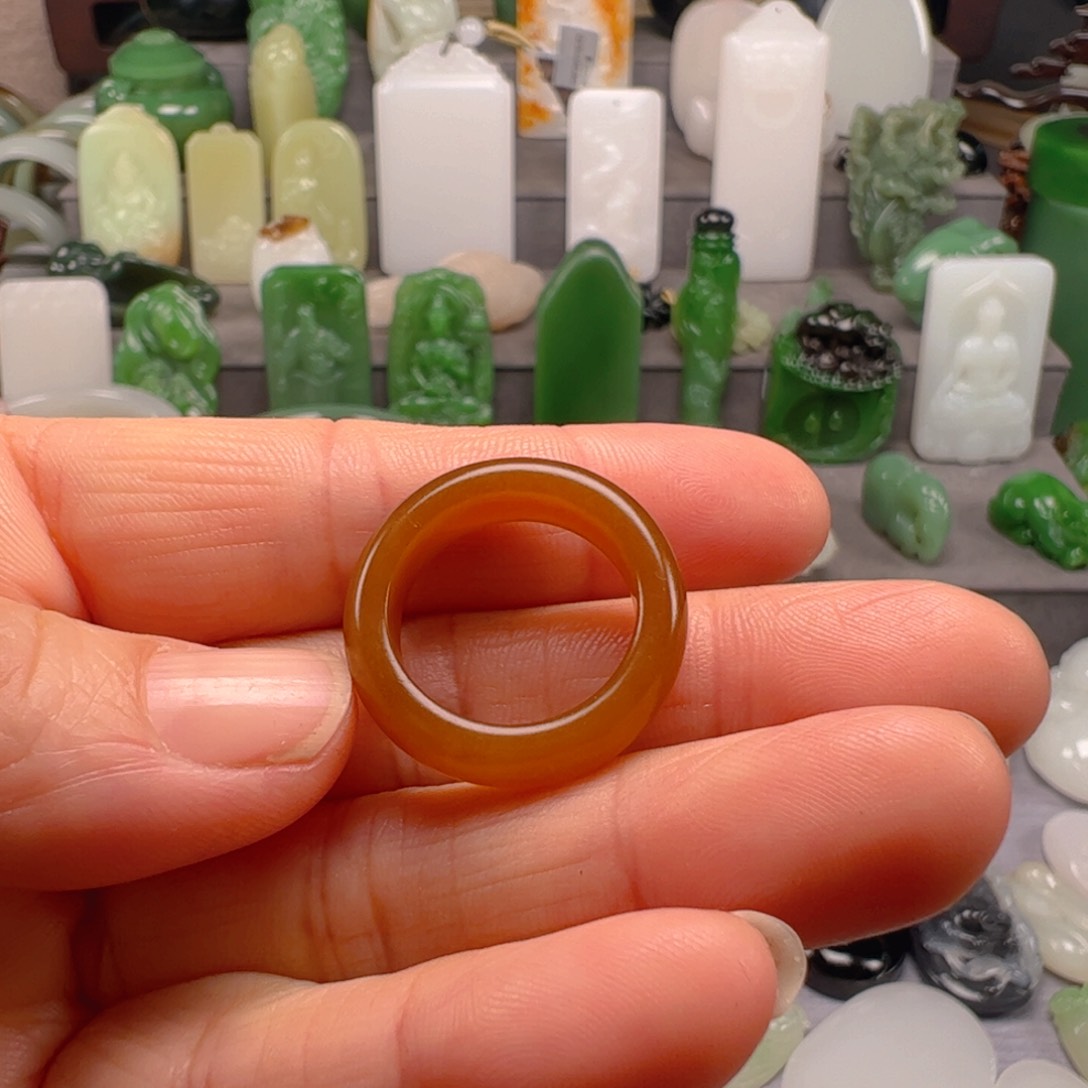 和田玉（糖玉）戒指未镶嵌