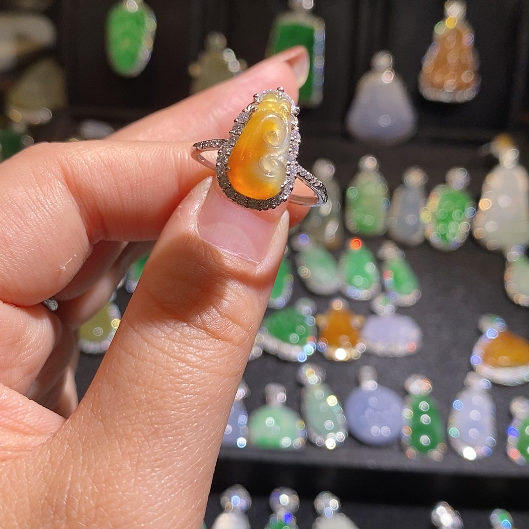 颈饰银S925镶嵌翡翠天然翡翠