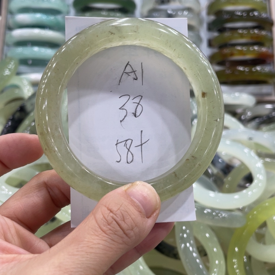 未镶嵌蛇纹石玉手镯