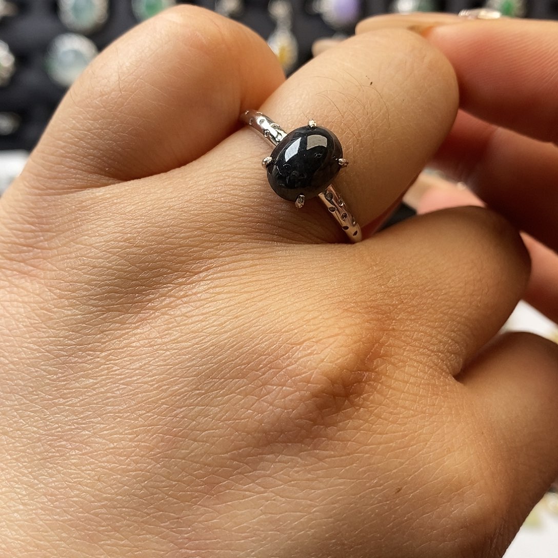 翡翠未镶嵌戒指翡翠