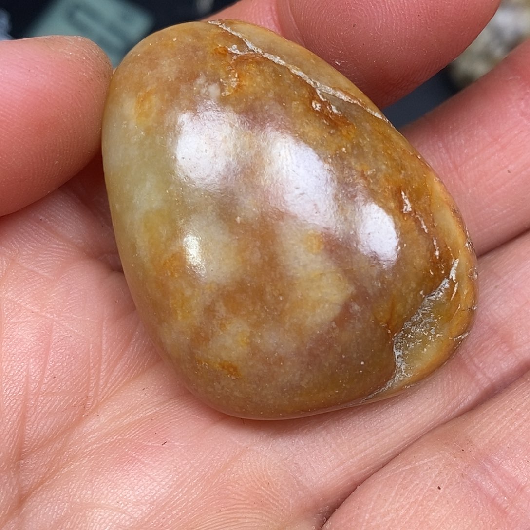 和田玉未镶嵌珠宝奇石