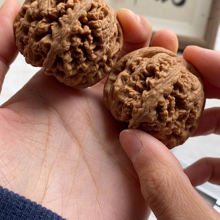 文玩核桃吊坠Y**S粗筋