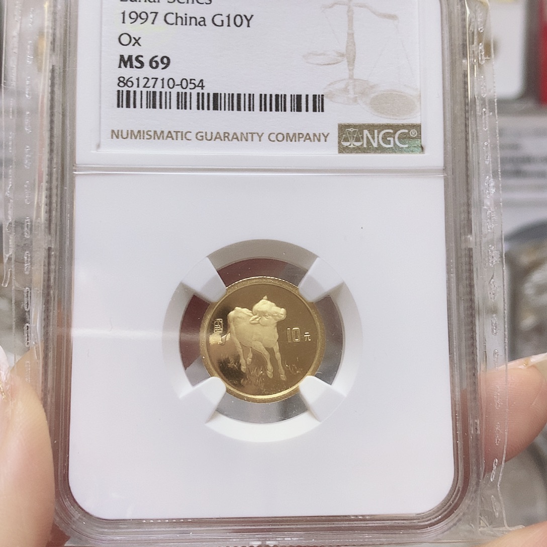 纯金1997年本金牛3.11克69分