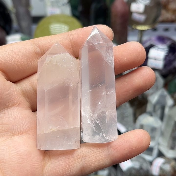 未镶嵌珠宝半成品水晶73克粉水晶柱