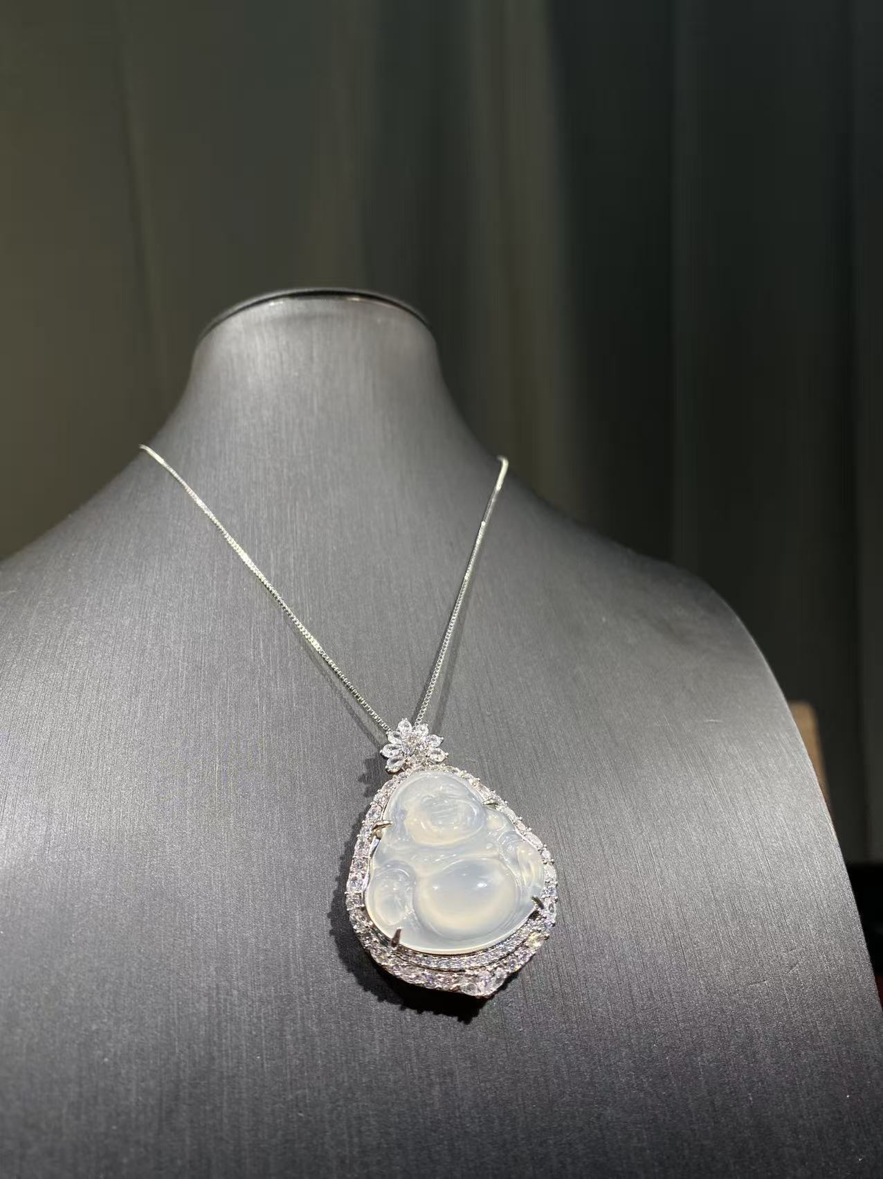 马达加斯加玉髓佛公9号白冰款