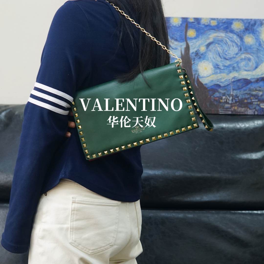 95新 Valentino/华伦天奴 铆钉单肩包/FYBB12425071/5071