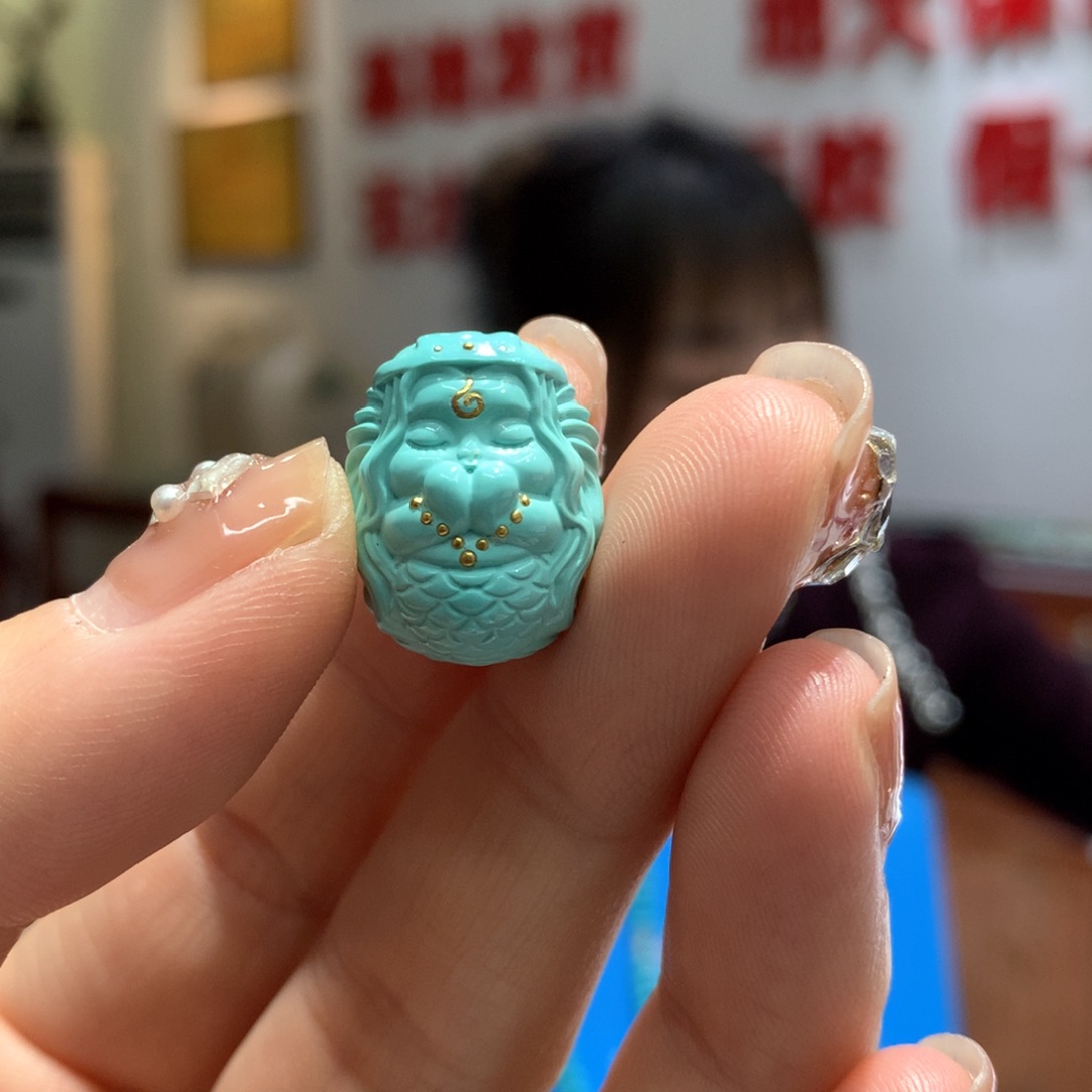 绿松石配饰未镶嵌