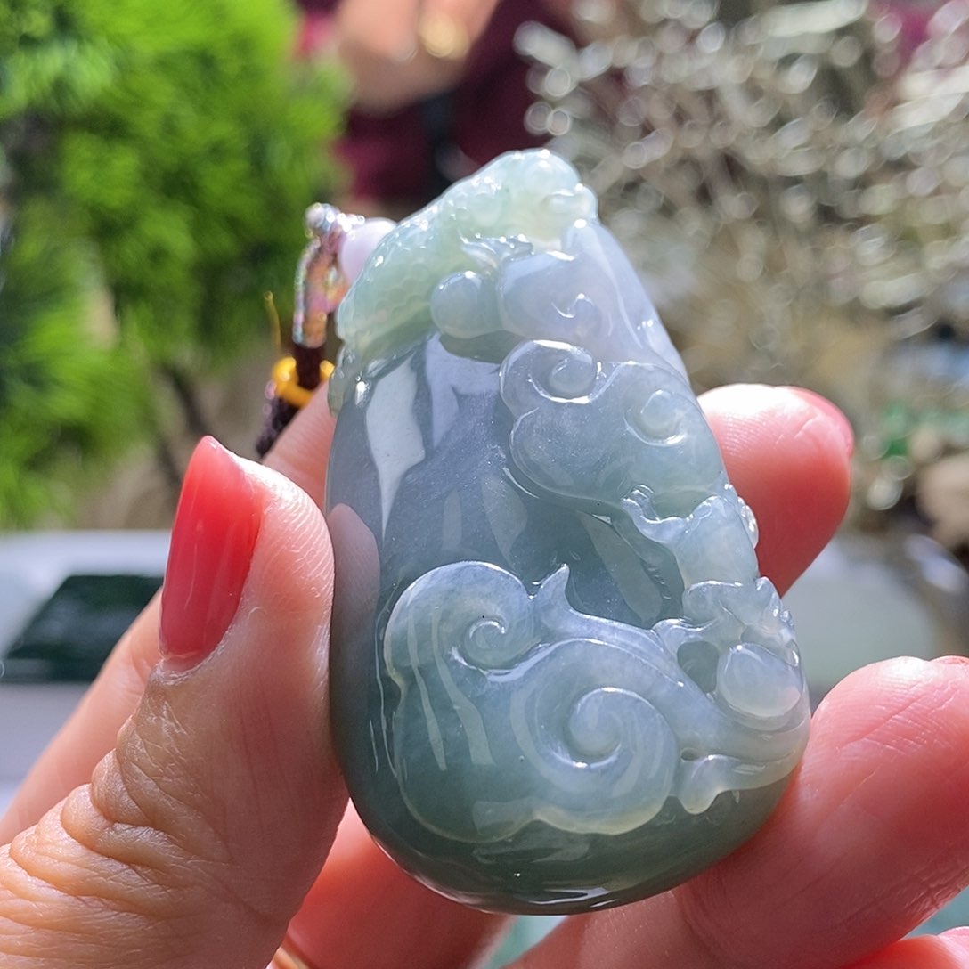 【闪购商品】翡翠颈饰未镶嵌如意