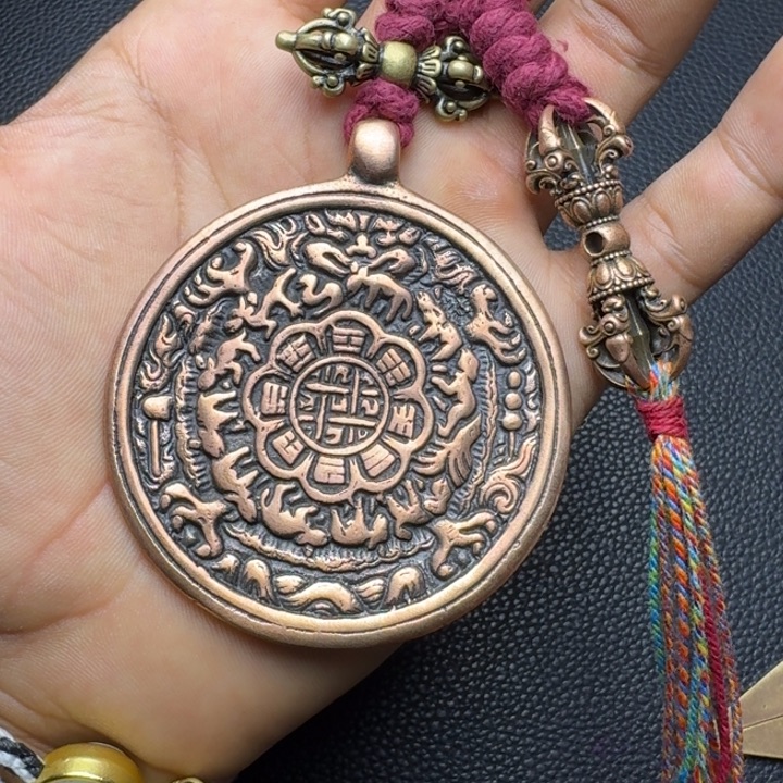 y***i泥塑藏式风格九宫格..