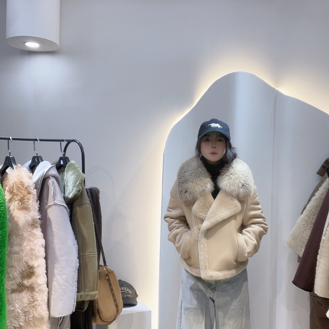 开***Y真皮皮毛一体外套215-116/120斤内L