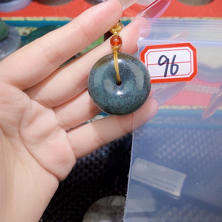 和田玉和田玉边角料随机发未镶嵌