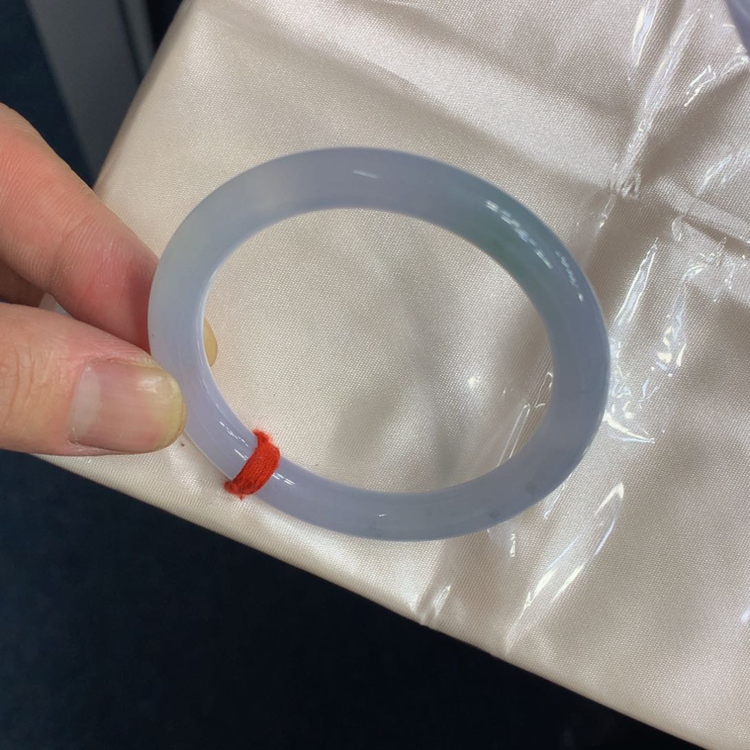 翡翠手镯（圆镯）未镶嵌翡翠