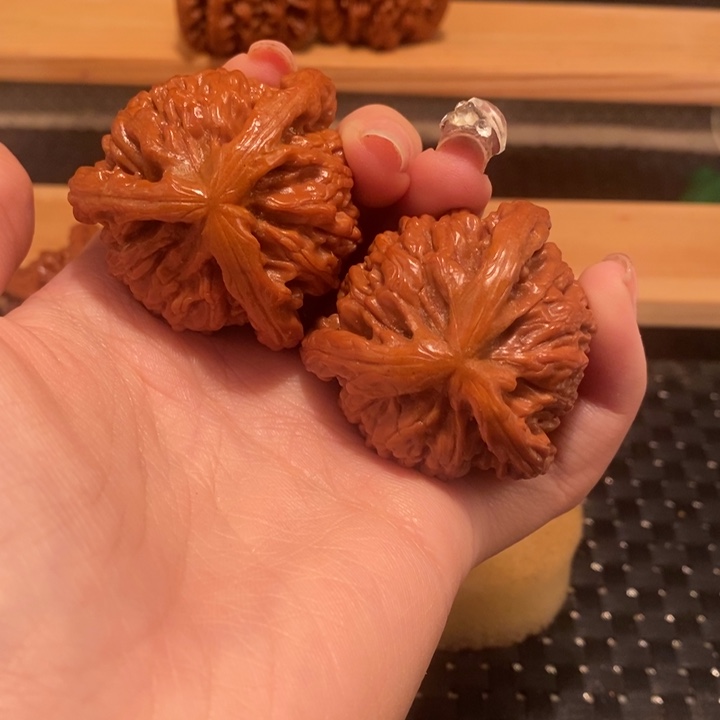 吊坠文玩核桃核桃。白狮子。42.43尺