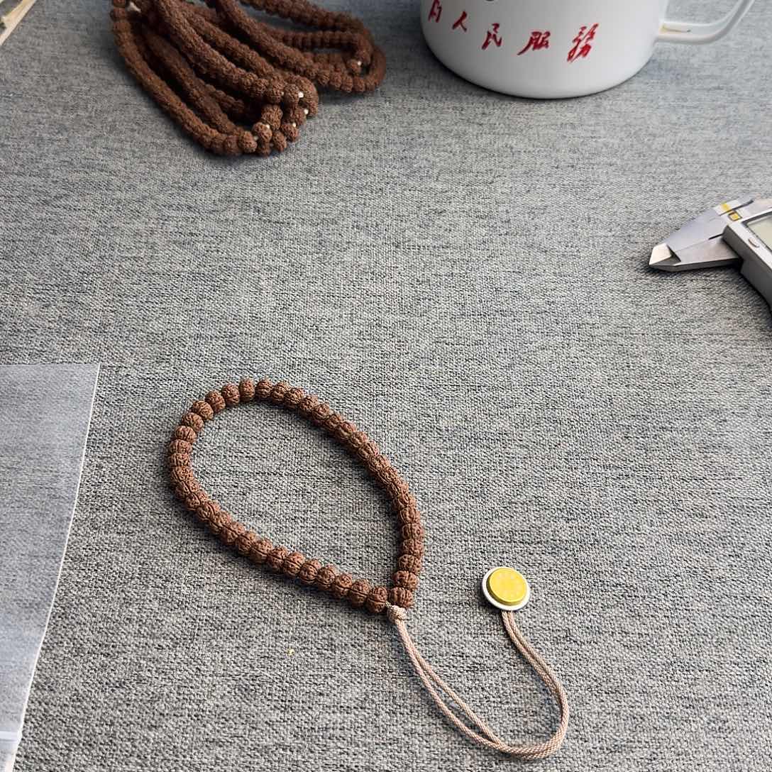 勿里达纯血老树王单圈手持手串男女 图片仅供参考