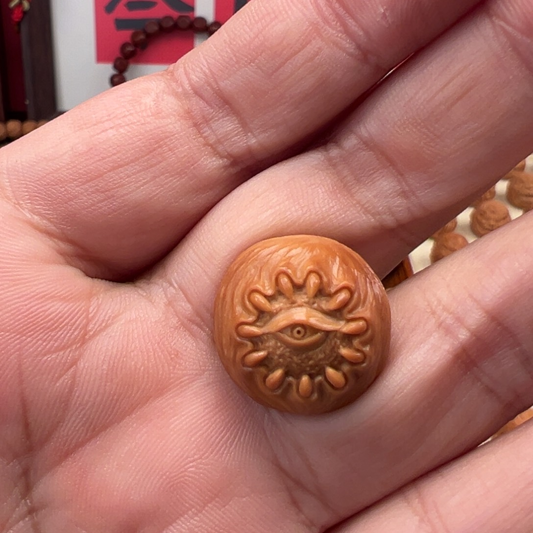 素***语核桃手串/手链吞噬恶魔之眼三通19