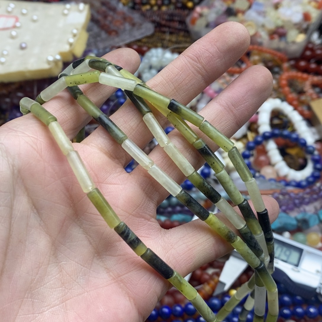 玛瑙/玉髓未镶嵌珠宝半成品一条天然4×13岫玉细管C26