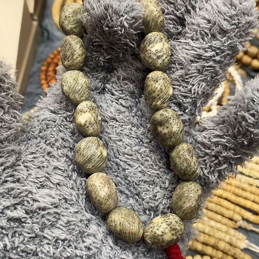 吊坠星月菩提石玉料17/14随行斜纹单圈