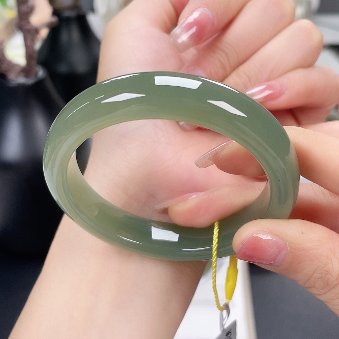 和田玉手镯5455未镶嵌