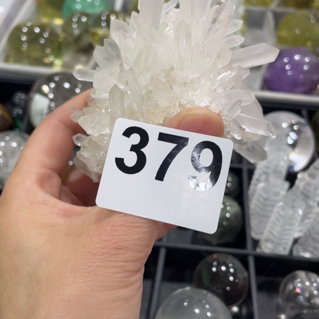 玲***的水晶珠宝半成品未镶嵌