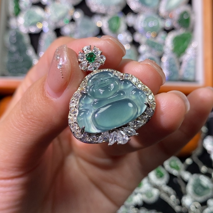 【闪购商品】翡翠颈饰未镶嵌天然