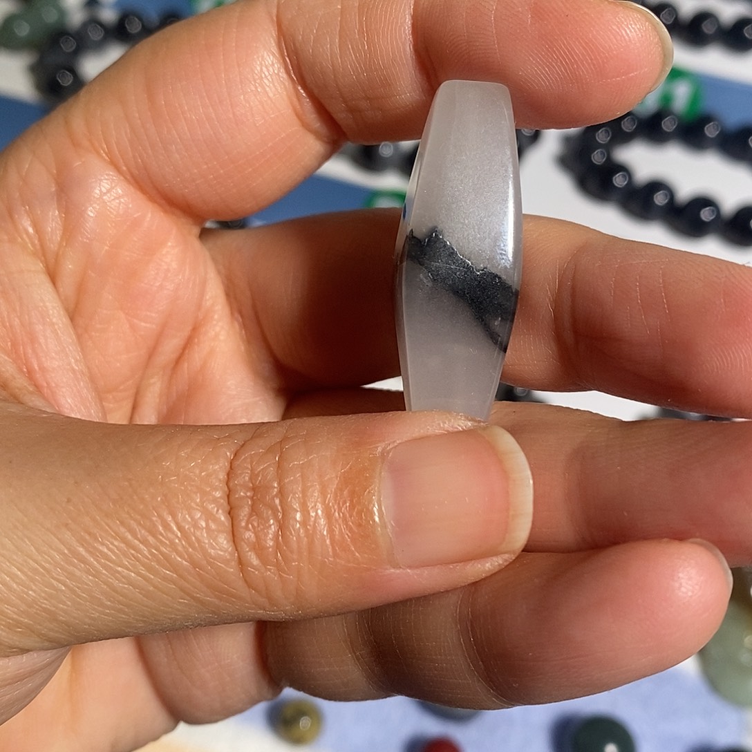 石英质玉未镶嵌手链