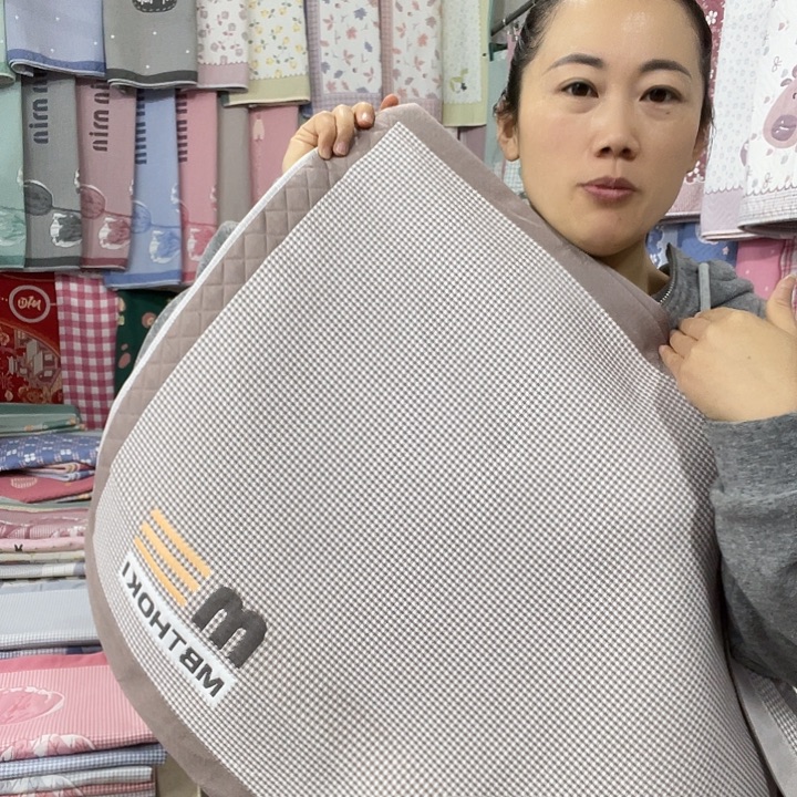 棉特价促销咖色字母