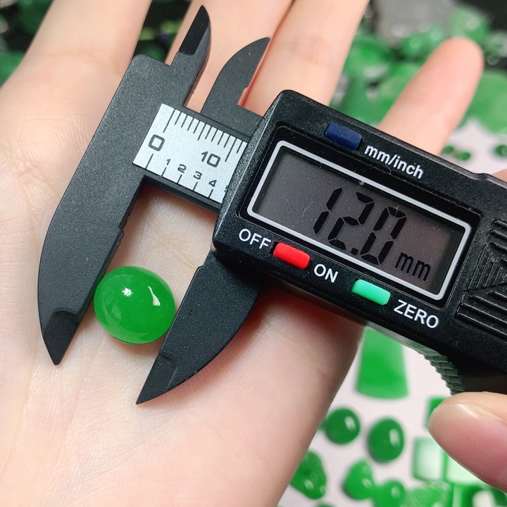 莱***作翡翠未镶嵌颈饰12.0*10.8*5.8