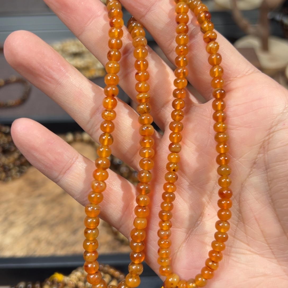 ****N琥珀未镶嵌裸石抚顺琥珀