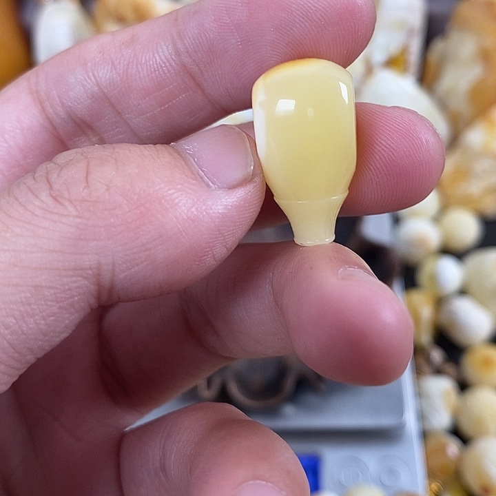 琥珀未镶嵌裸石我
