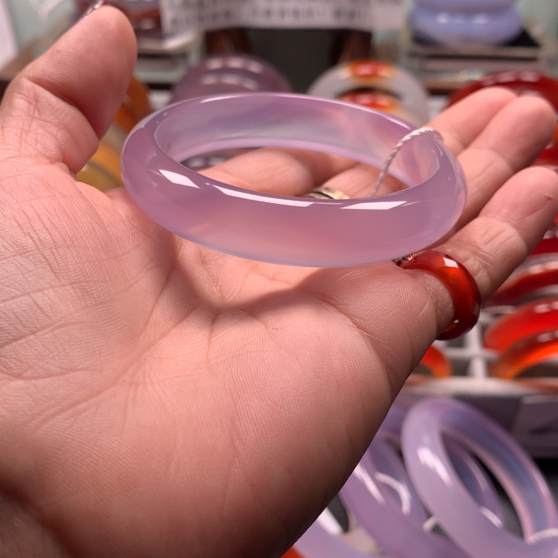 玛瑙/玉髓手镯未镶嵌后***们