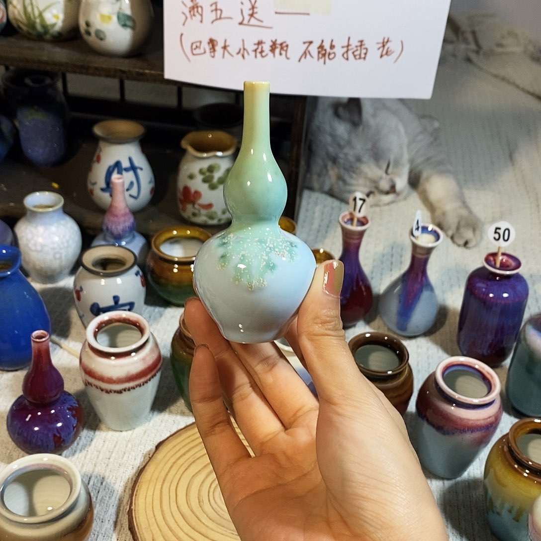 摆件巴掌大不插花景德镇高温陶瓷小花器