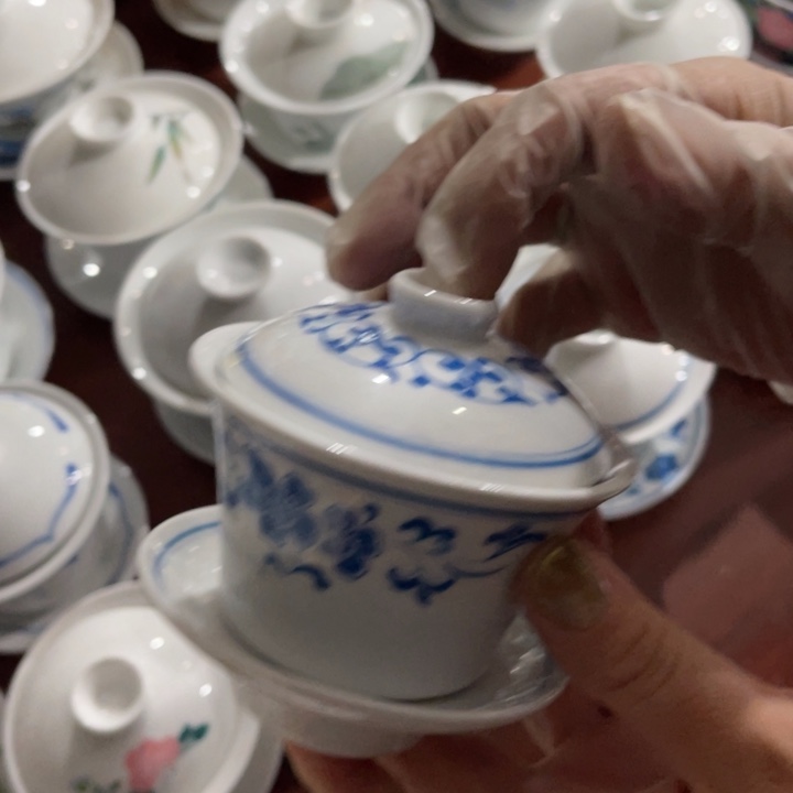 醴陵釉下群力瓷150毫升微瑕