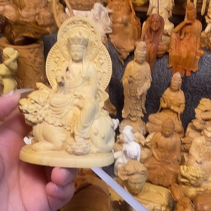 黄杨木黄杨木瑕疵地藏