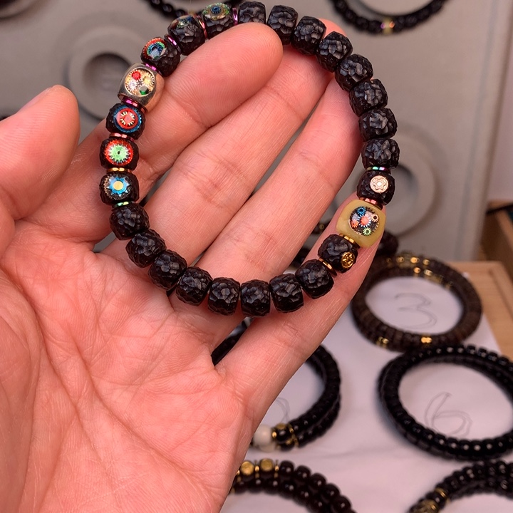 椰蒂手串笑***?椰蒂手串