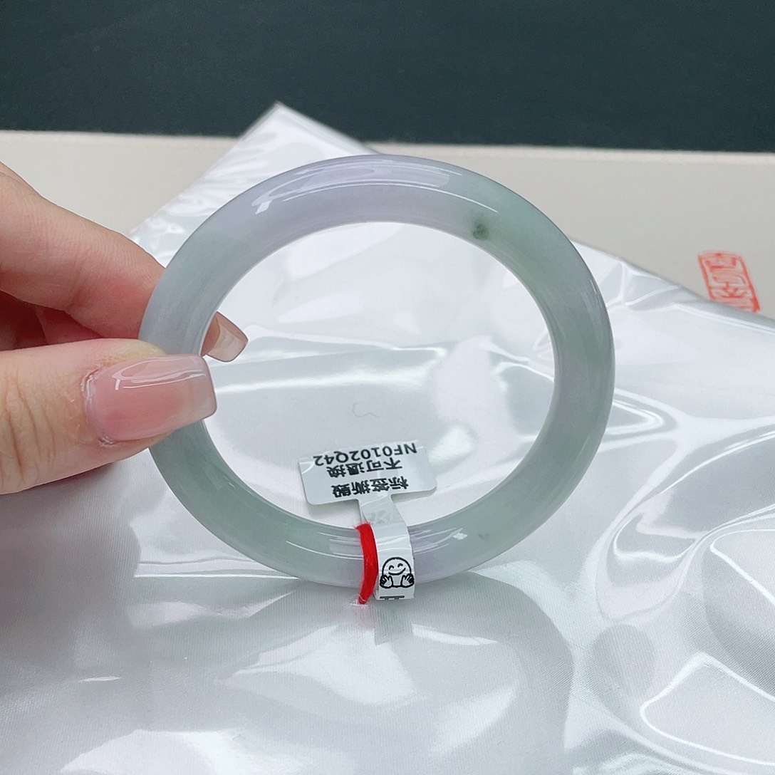 翡翠手镯未镶嵌圆57