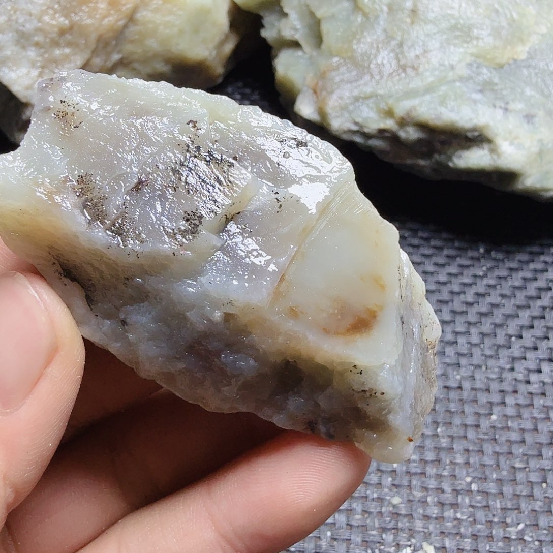 和田玉（糖玉）未镶嵌珠宝半成品