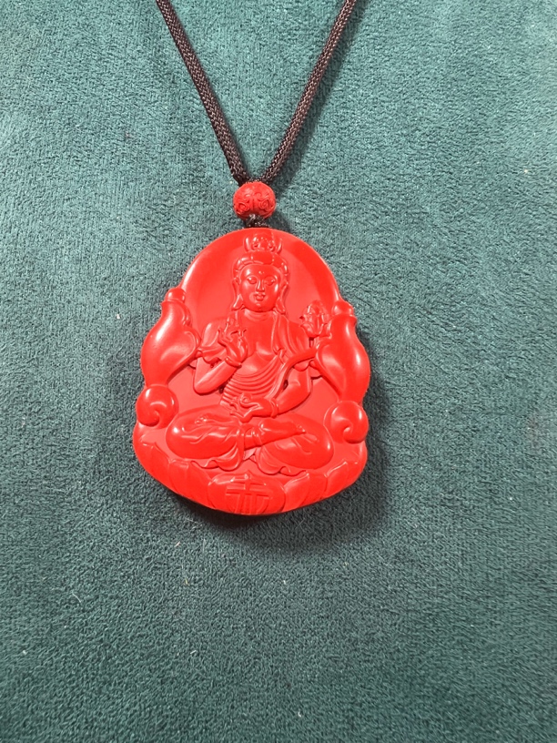 含辰砂工艺品含辰砂属马的本命佛