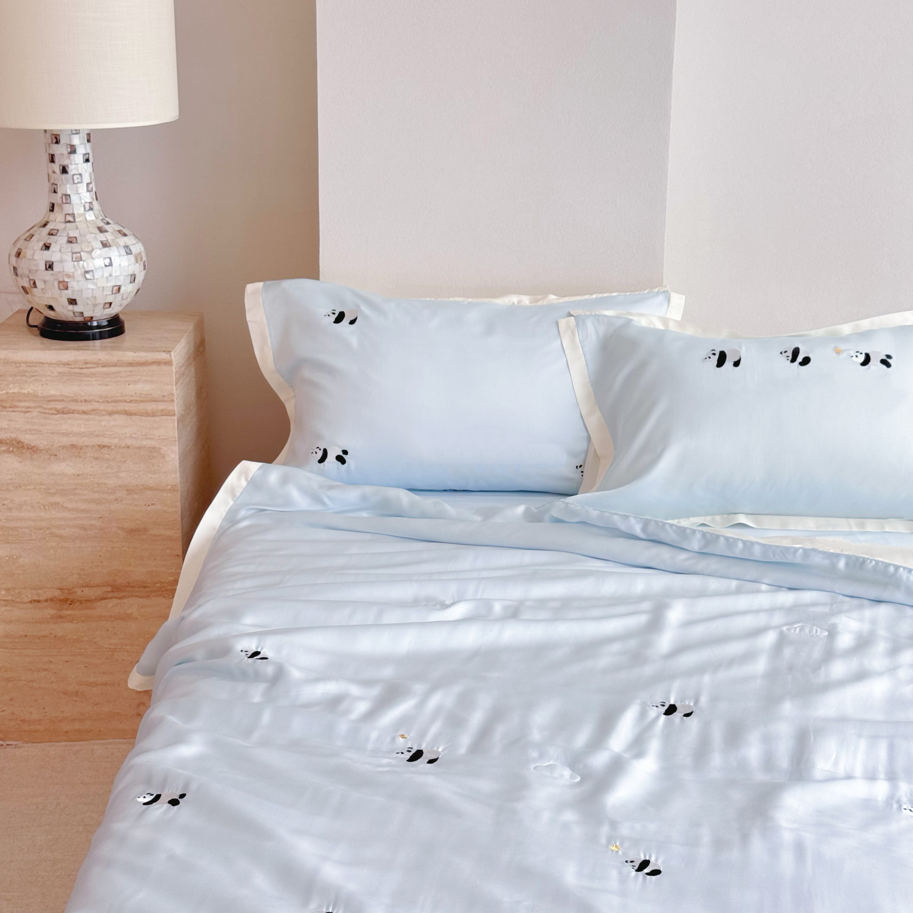 酸奶熊猫 80支LF级兰精天丝夏凉被 可水洗刺绣简约柔软舒适空调被