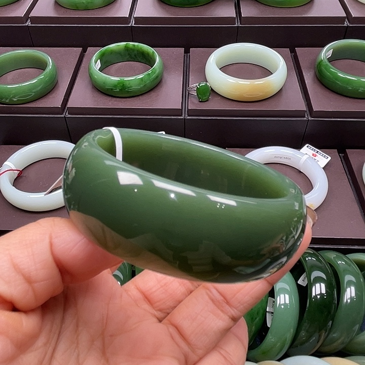 和田玉未镶嵌手镯6061