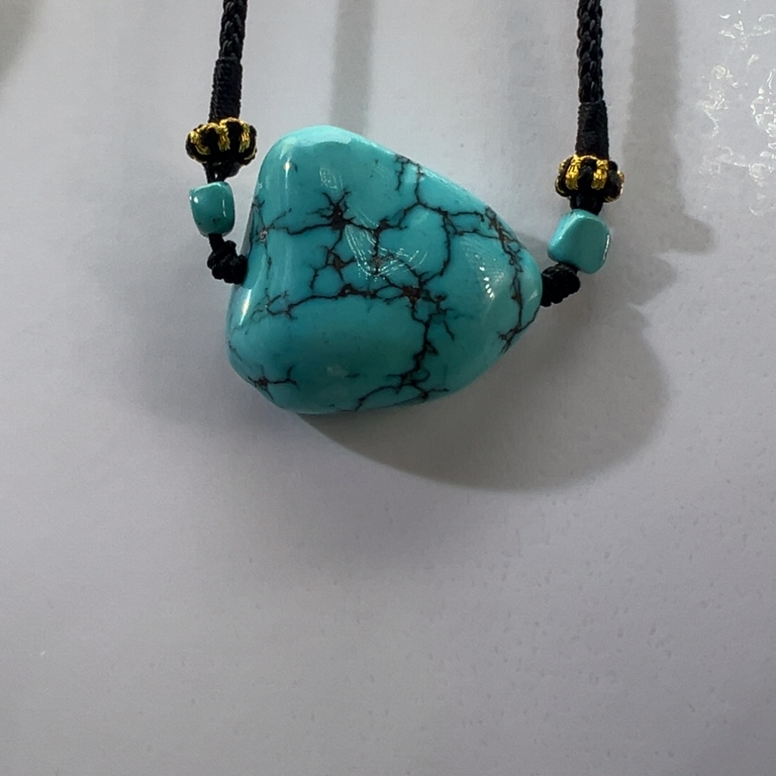 绿松石未镶嵌挂件