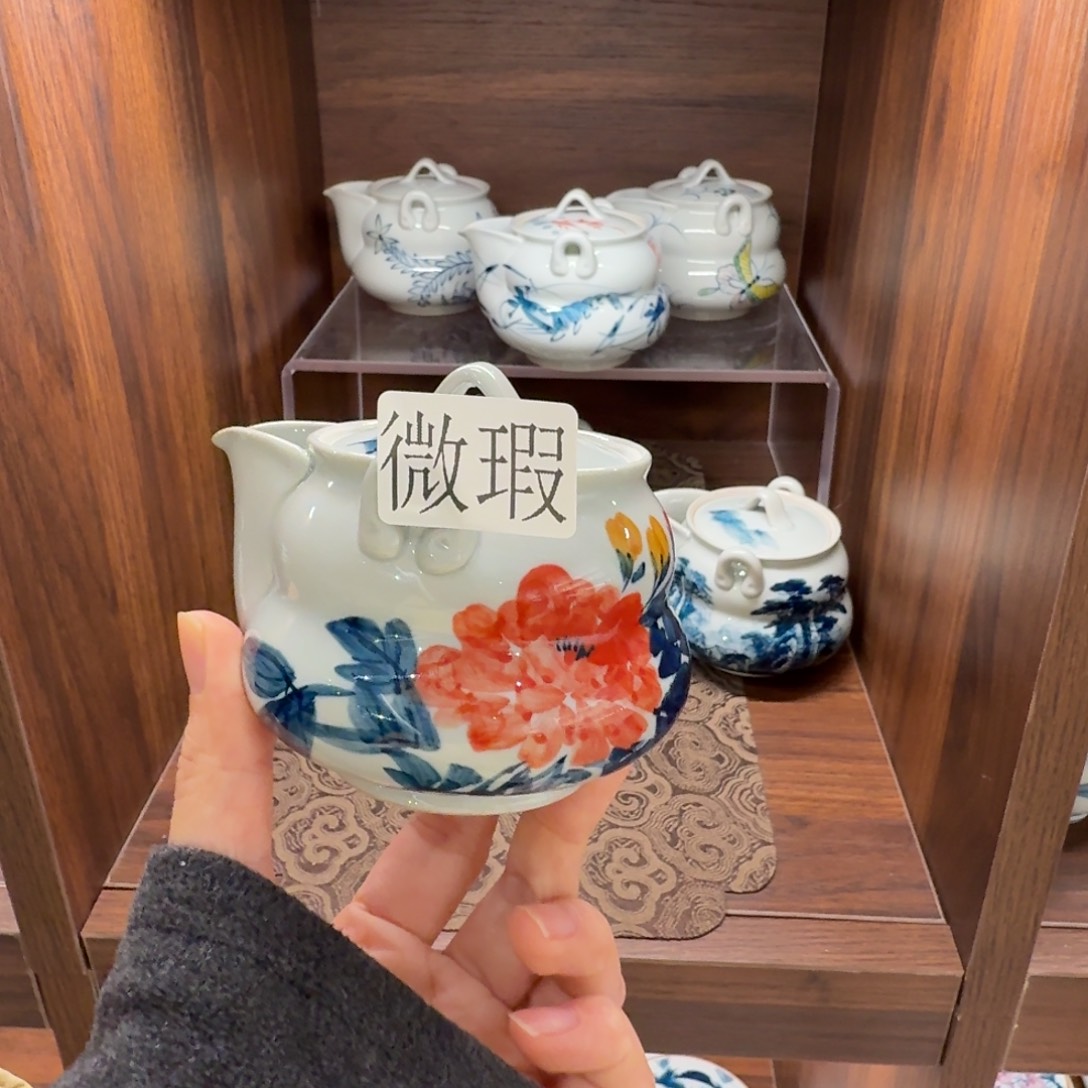 釉下手绘茶具微瑕