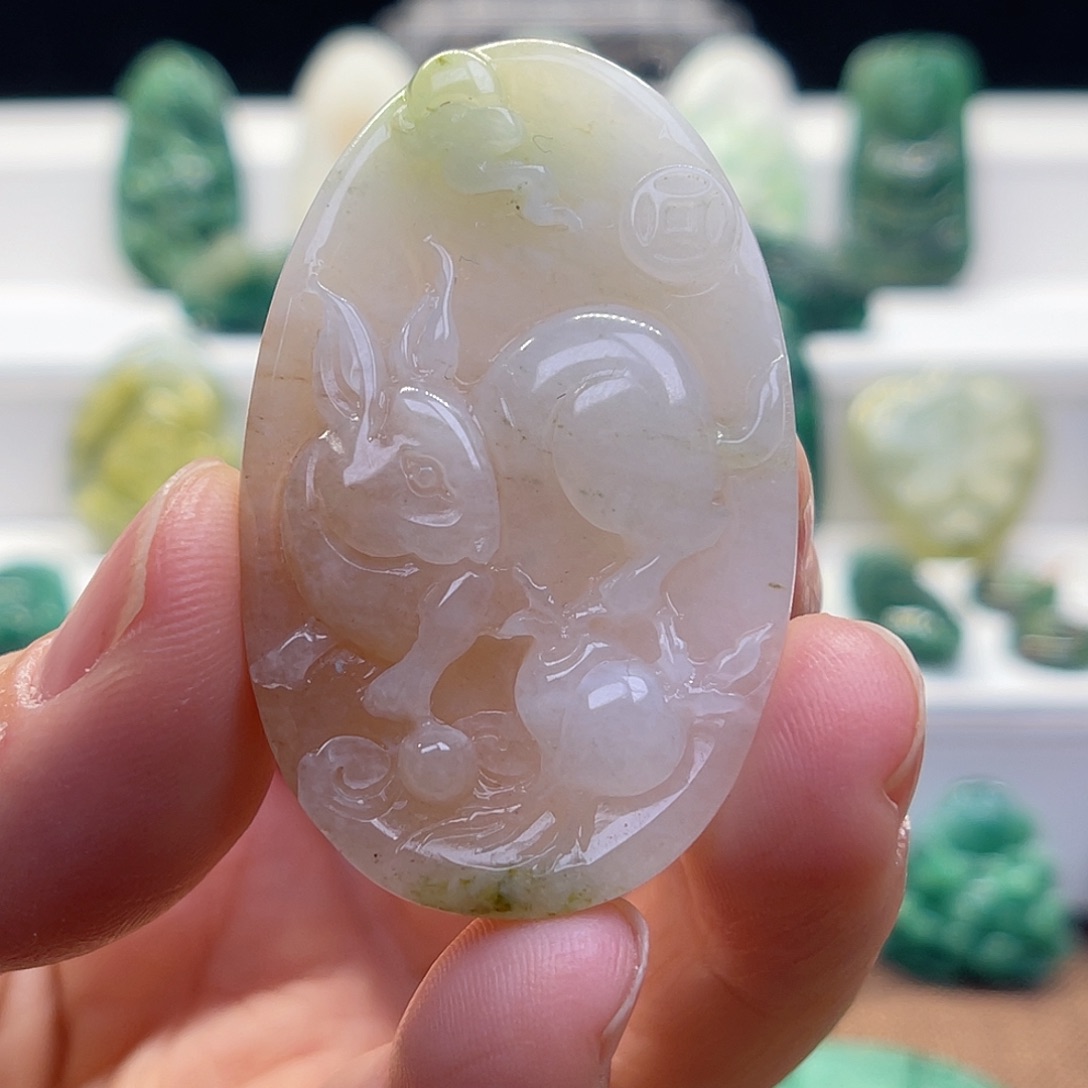 独山玉未镶嵌颈饰