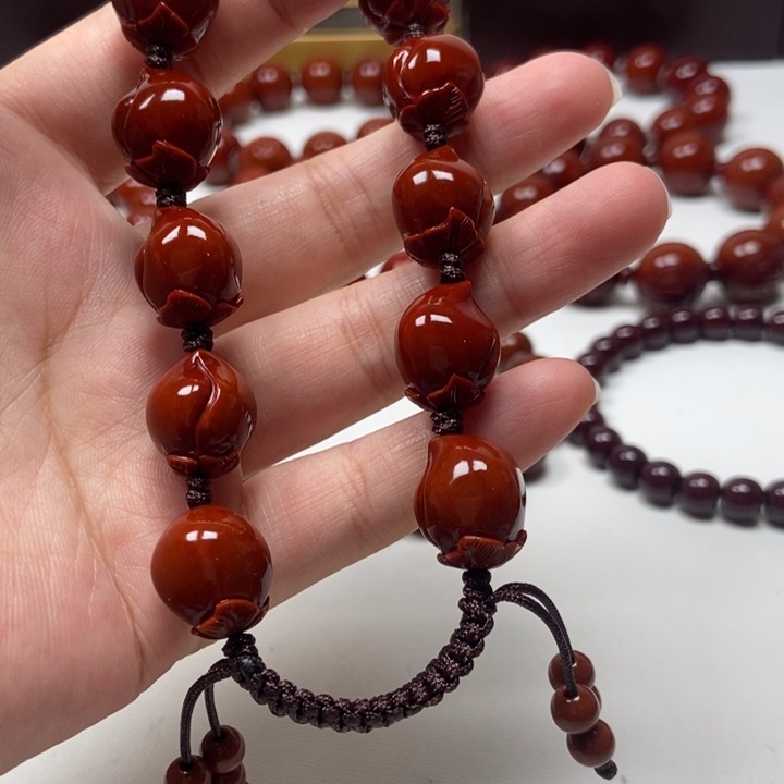 天***骄橄榄核吊坠橄榄核