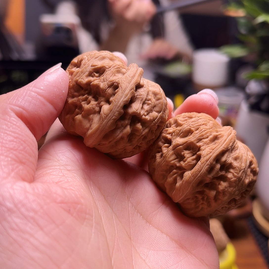 ****生把件文玩核桃40尺全品白茬元宝51