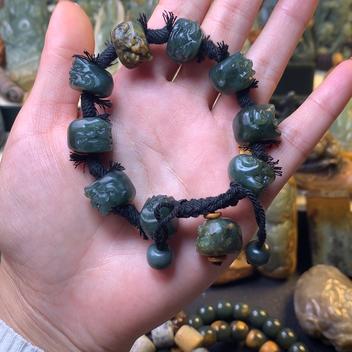 透闪石质玉手链未镶嵌