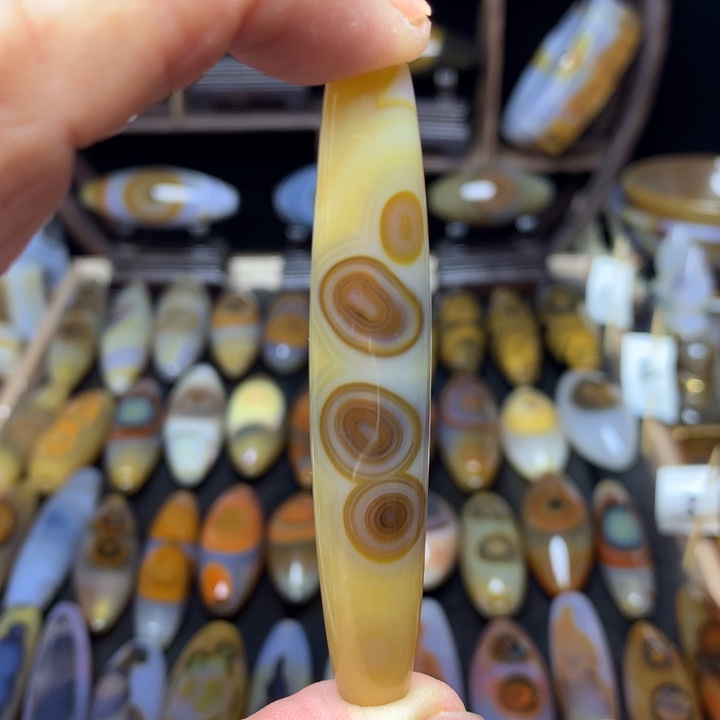 玛瑙/玉髓颈饰未镶嵌