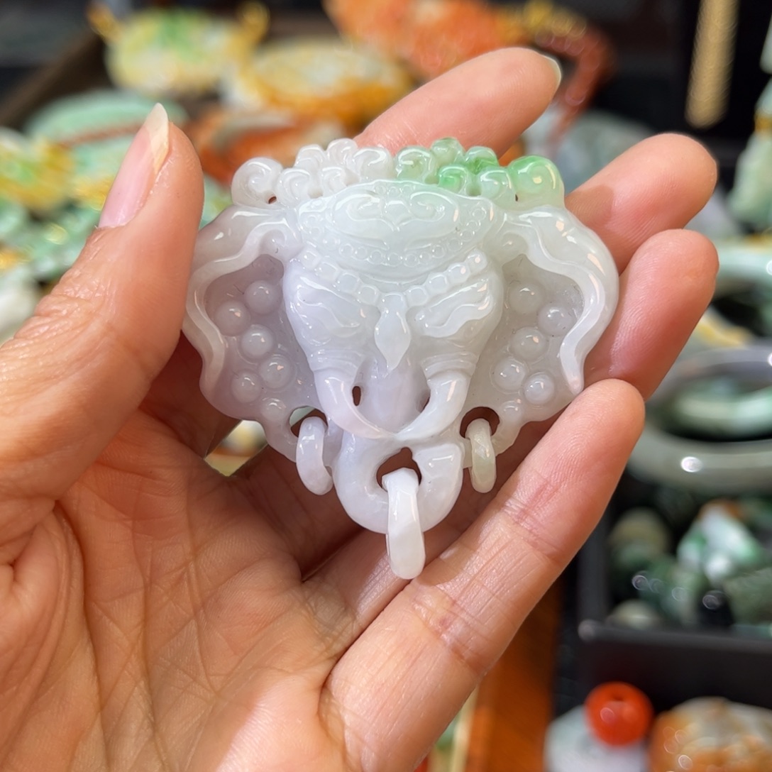 翡翠颈饰未镶嵌待编款