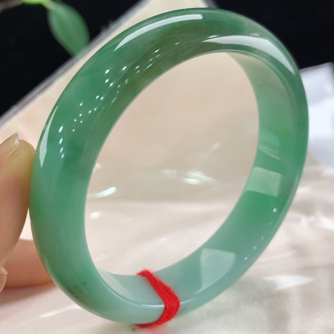 翡翠手镯未镶嵌111-6646