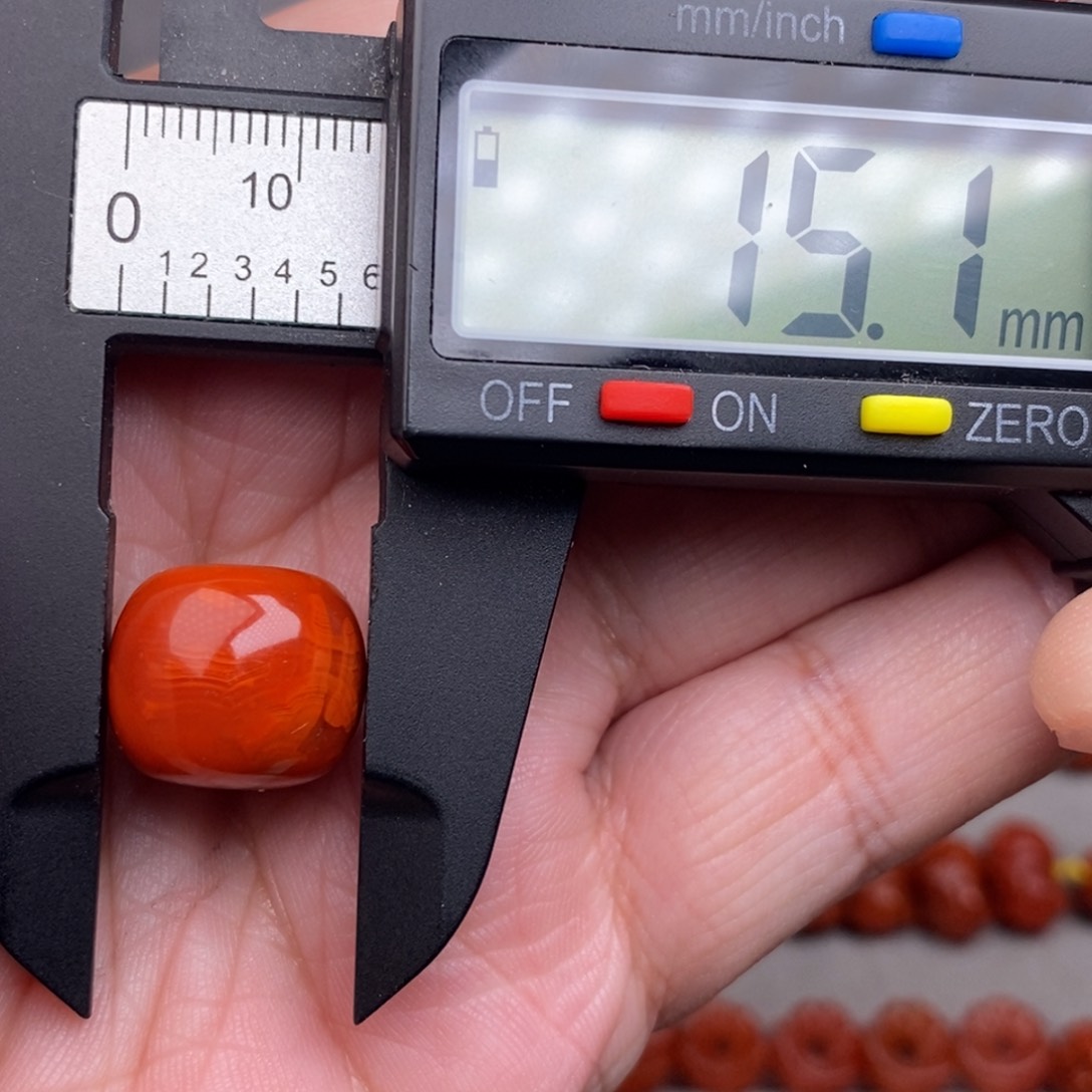 南红玛瑙配饰未镶嵌@**名有瑕疵